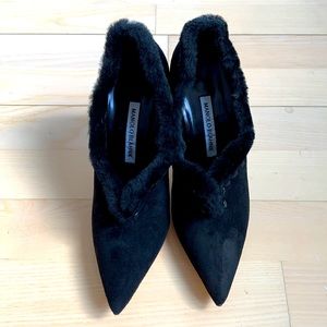 Brand new Manila Blahnik ankle booties